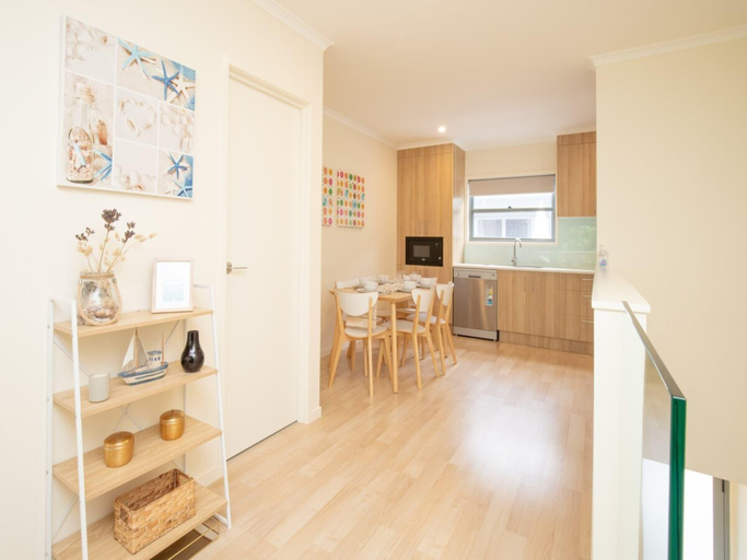 Others 5, Generous 2-Bed Townhouse With A Private Balcony, Eurobodalla