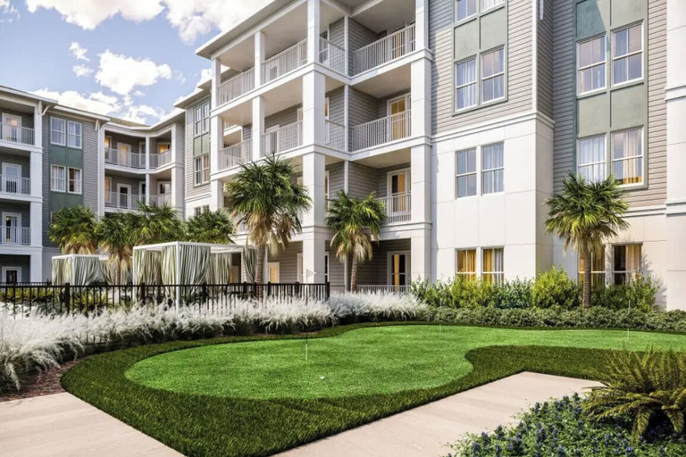 Mini-golf, Landing Apartments Downtown Palm Coast, Flagler