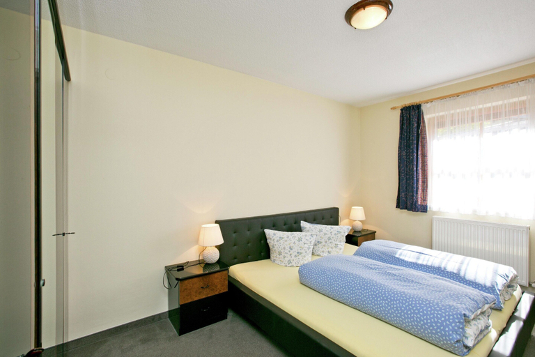 Bedroom 3, Apartment in Langenfeld near Ski Slopes, Imst