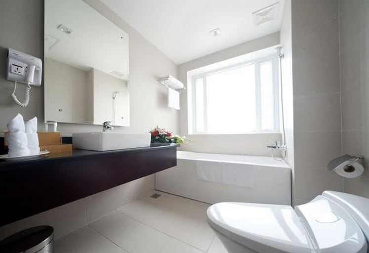 Bathroom 2, Gold Hotel Hue, Huế