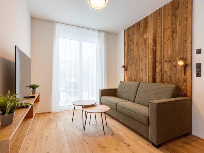 5, Apartment with balcony in Fiss, Landeck