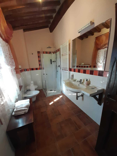 Bathroom 4, Tenuta di Seripa, Livorno