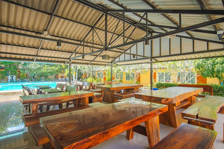 Food & Drinks 5, Prayai Changthai Resort, Pulau Phuket