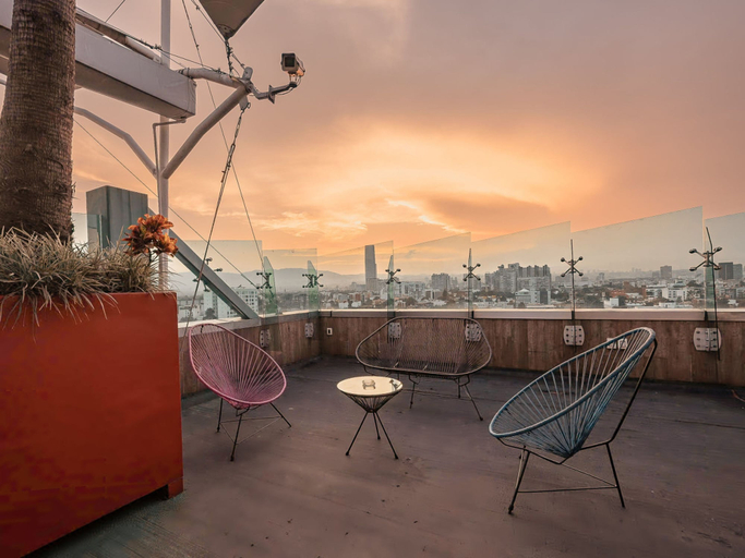 Room 4, The Midnight Bloom Suite, Mexico City