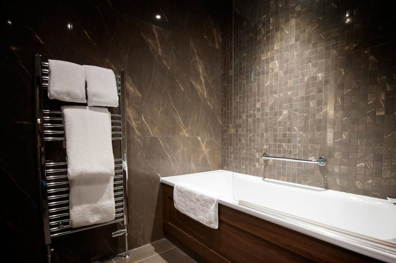 Bathroom 4, Seamill Hydro Hotel & Resort, North Ayrshire