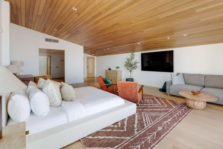 Room 3, The Santa Monica Sunset, Los Angeles