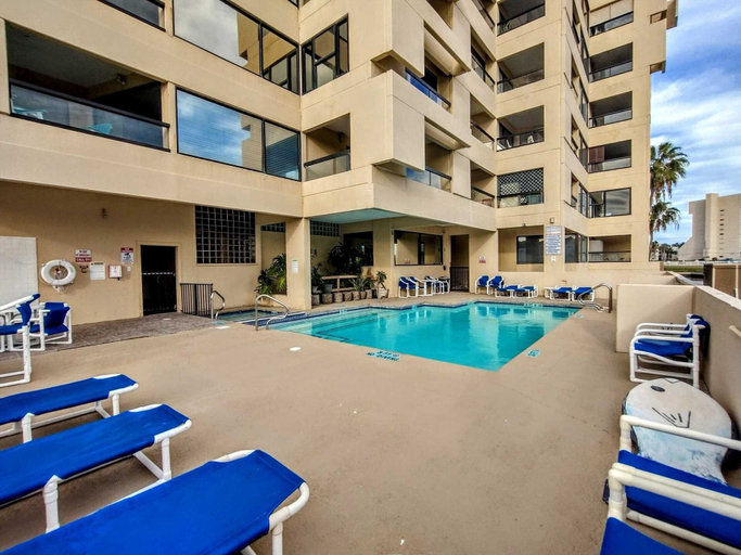 Pool 5, Landfall Towers 71 Minium 2 Bedroom Condo by RedAwning, Cameron