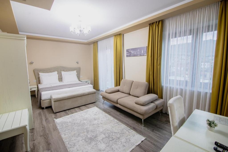 Bedroom 2, Christi's Hotel Borova, Korçës