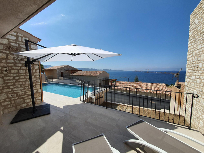 Room 5, Mor401 - T5 Neuf Piscine vue mer Panoramique, Haute-Corse