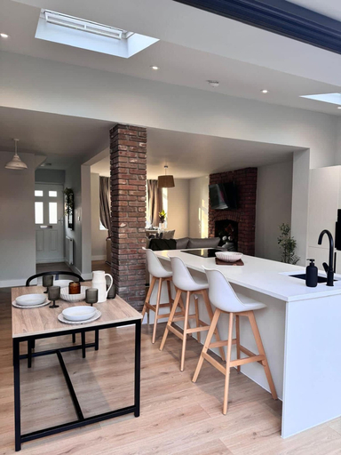 Room 3, Stylish Modern Home Near Mcr Centre Co-op Etihad, Tameside