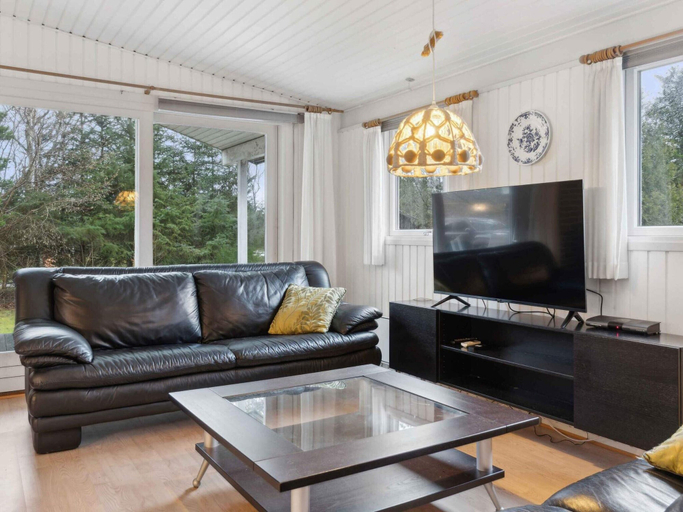 Others 5, 5 Star Holiday Home in Saltum, Jammerbugt