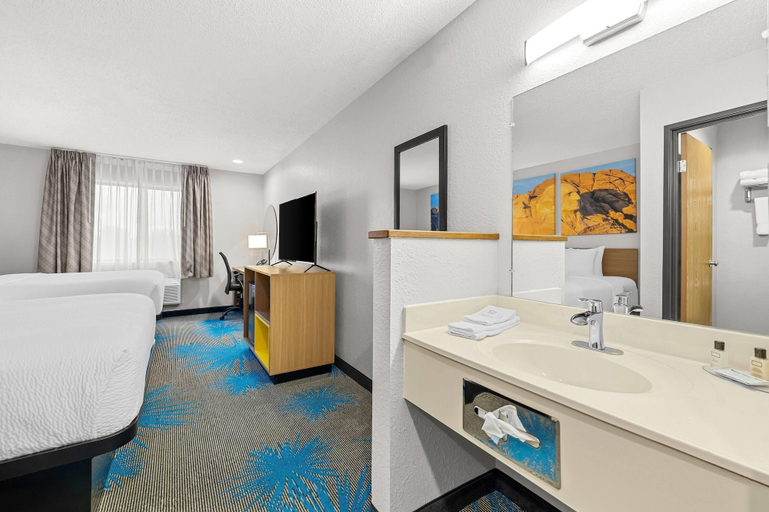Bathroom 4, Days Inn by Wyndham Wall, Pennington