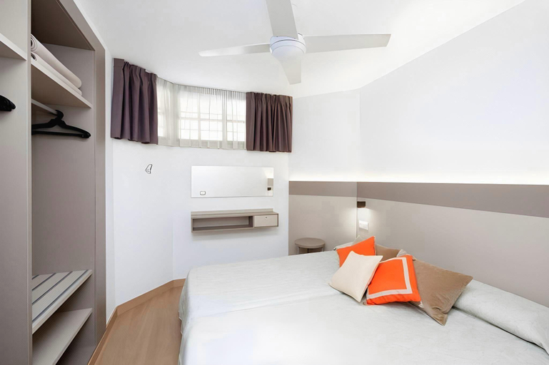 Bedroom 3, Aguamar Apartamentos, Los Cristianos Downtown, Santa Cruz de Tenerife