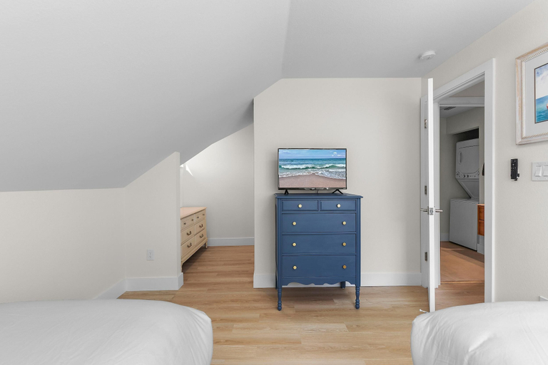 Room 2, Villa Bleu 2, Volusia