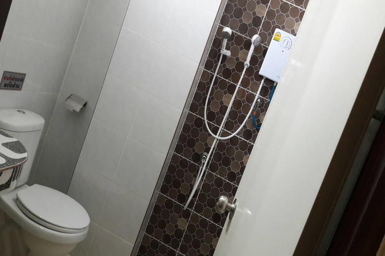 Bathroom 3, R.M. Mansion Surin, Muang Surin