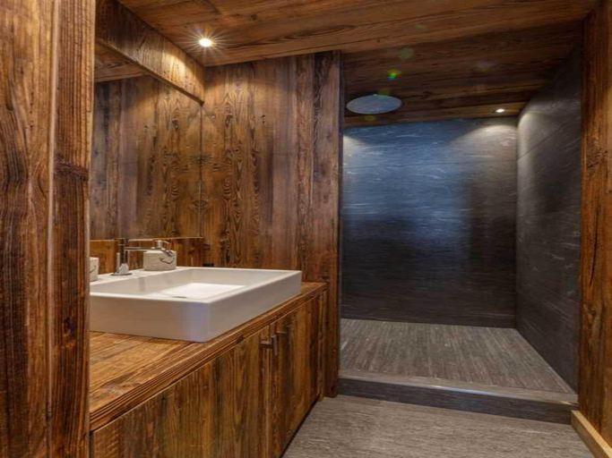 Bathroom 3, Modern 2 bedroom apartment, close to ski lifts, Haute-Savoie