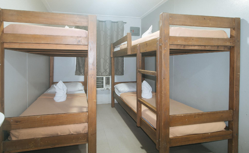 Bedroom 2, Metro Deluxe Residences near World Trade Center, Pasay City