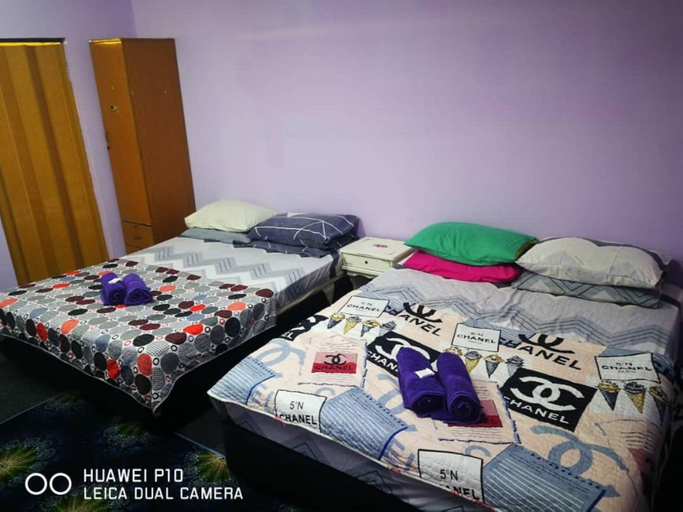 Bedroom 5, Homestay Teratak Tuan Muda, Malacca City