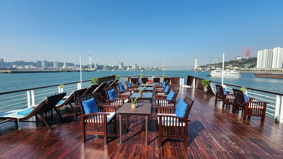 Exterior & Views, Lily Cruise, Hạ Long