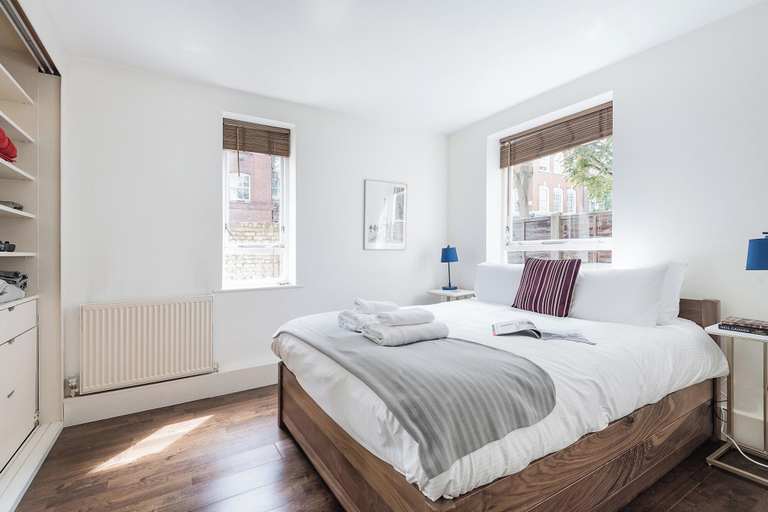 Bedroom 2, Islington Charm, London