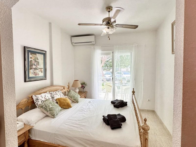 Room 3, Three Bedroom Apartment Prime Javea Location, Alicante
