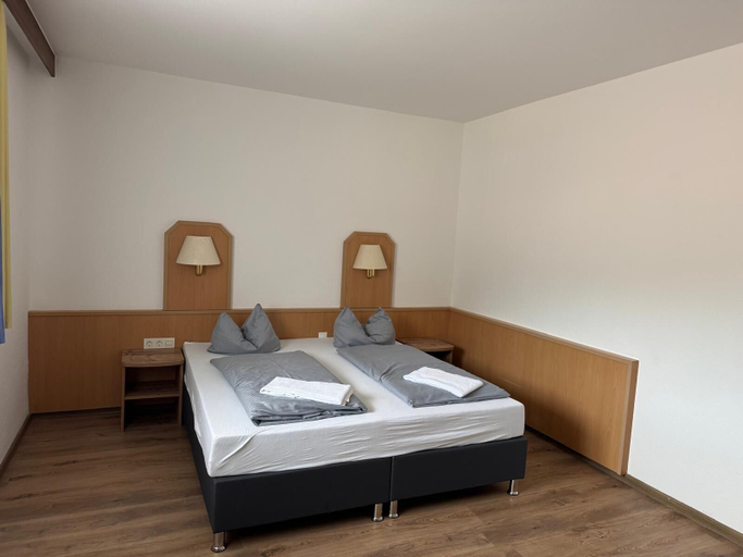 Bedroom 3, Wagners Hotel Wastlsäge, Regen