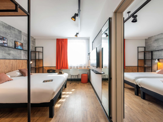 Bedroom 2, ibis Lyon Sud Oullins (Ex Hotel Campanile LYON SUD - Oullins), Rhône