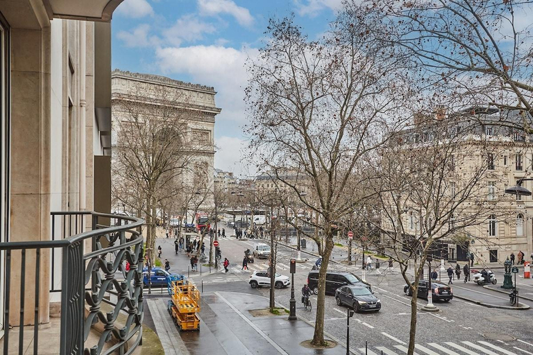 2, Apartment Arc de Triomphe/ Champs Elysée, Paris