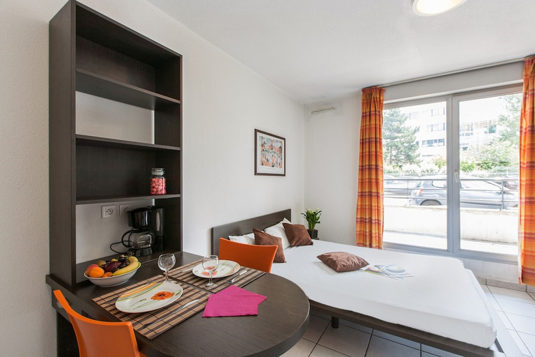 Bedroom 3, Appart'City Classic Lyon Vaise Saint Cyr, Rhône