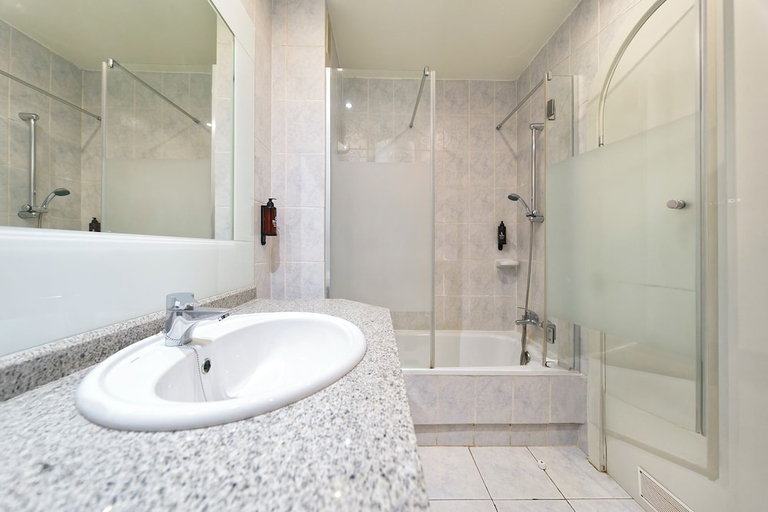 Bathroom 5, Monte Feliz, Las Palmas