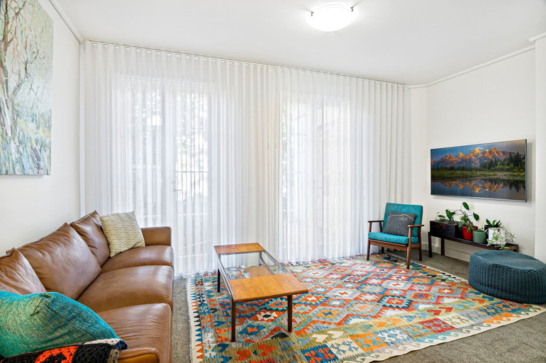 Living area 2, Modern East Melbourne 2-bed Apartment With Parking, Melbourne