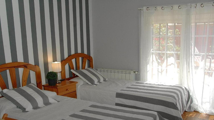Bedroom 4, Hostal Cervantes, Madrid