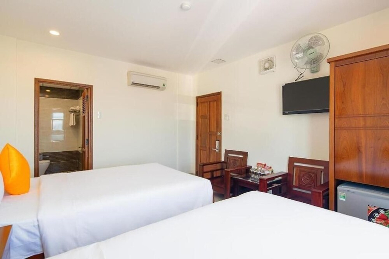 Bedroom 2, Lotus Rock Hotel DN by Bay Luxury, Da Nang