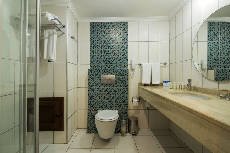 Bathroom 4, Green Bay Resort & Spa, Bodrum