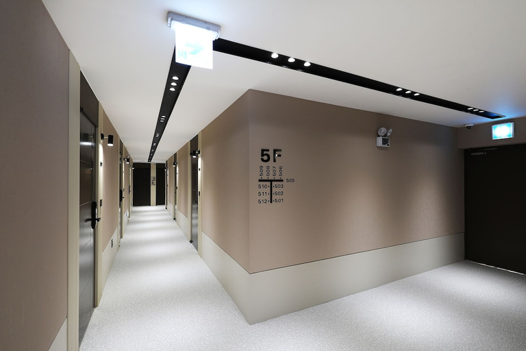 Public Area 3, Browndot Airport New Town, Jung
