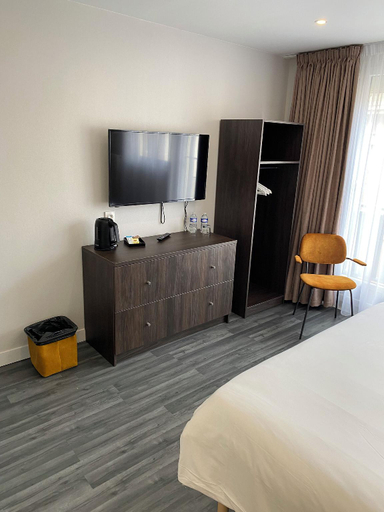 Bedroom 2, Hotel Restaurant l'Annexe, Seine-Maritime