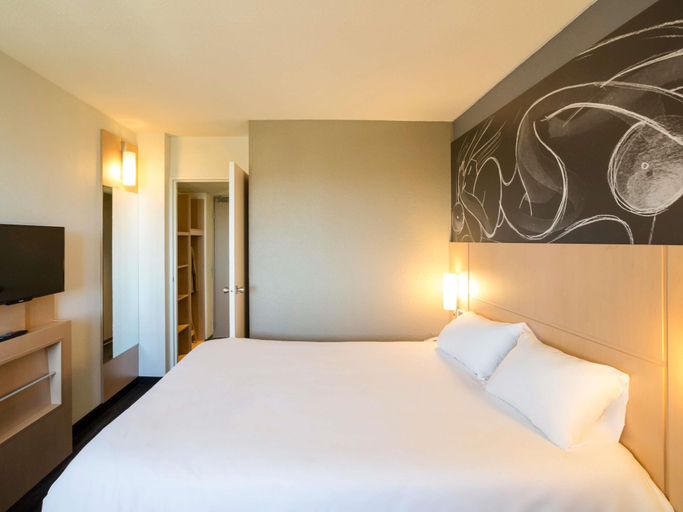Bedroom 2, Hôtel ibis Beziers Est Mediterranee, Hérault