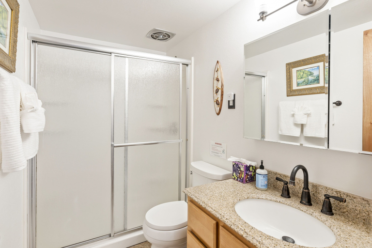 Bathroom, Alii Villas #301 1 Bedroom Condo, Hawaii