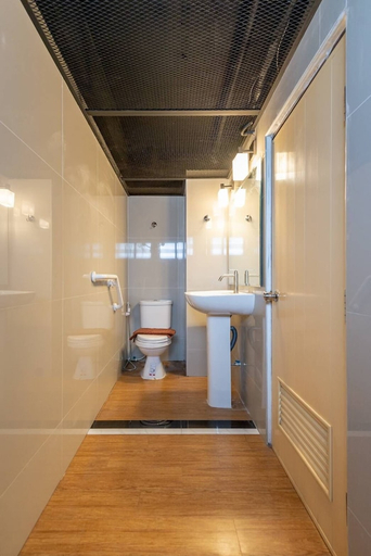 Bathroom 3, At 42 Residence, Bang Plad