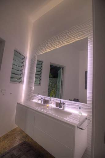 Bathroom 3, Vacala Bay Resort - All Inclusive, Cakaudrove