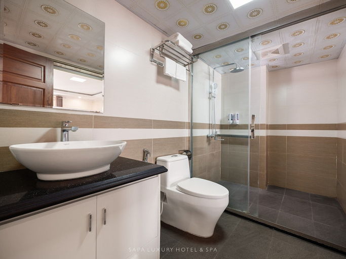 Bathroom, Sapa Luxury Hotel - by Baylux, Sa Pa