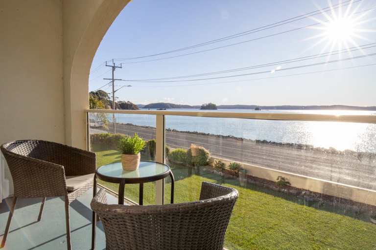 Property grounds 2, Batemans Bay Studio Escape With Lush Vista, Eurobodalla