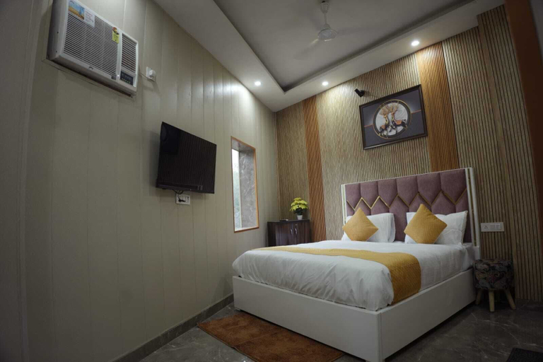 Room 3, Hotel Amazing House, Delhi
