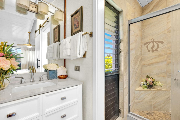 Bathroom 3, Napili Point Resort by KBM, Maui