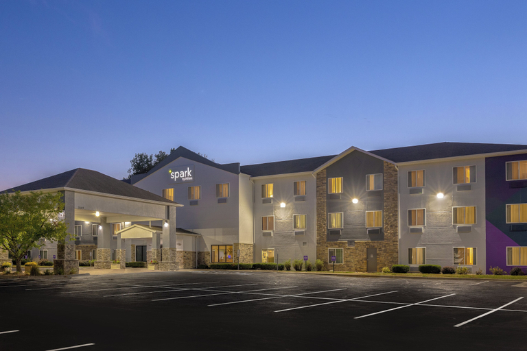 Exterior & Views 1, Spark by Hilton Ames, Story