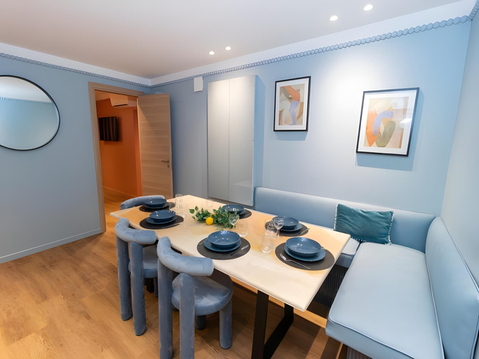 4, Modern Apartment with AC Center of Paris, Paris
