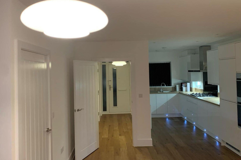 Private kitchen 4, 4bed House - Direct Links Into Central London, Thurrock