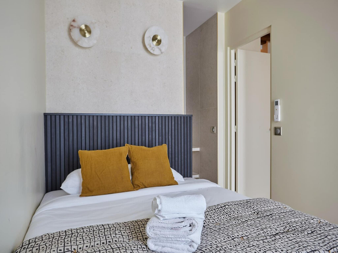 Bedroom 4, New Apartment Center of Paris Place de la Bourse, Paris