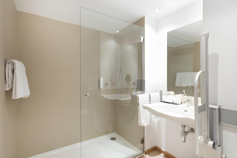 Bathroom 5, Hotel Be Live Adults Only Marivent, Baleares