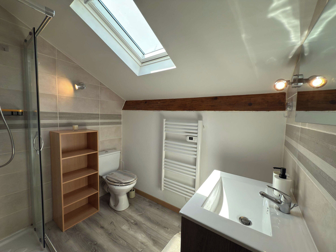 Bathroom 2, Coastal Comfort - Large Home Near Sea, Hérault